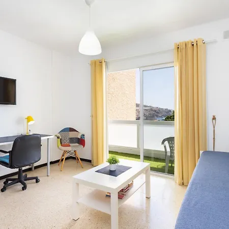 Home2Book Sea View Studio & Pool, Caletillas *