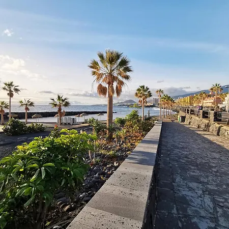 Home2Book Sea View Studio & Pool, Caletillas 아파트